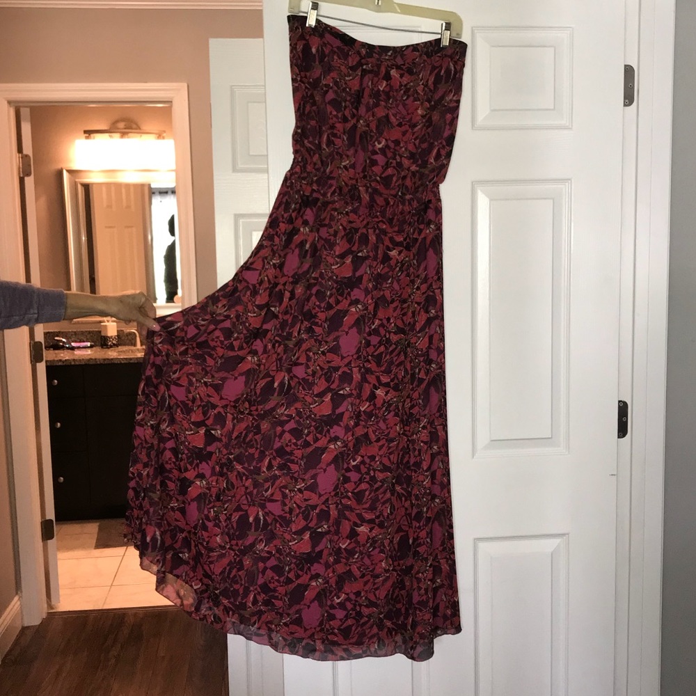 Strapless patterned maxi dress